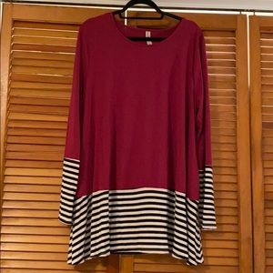 Tunic with stripes